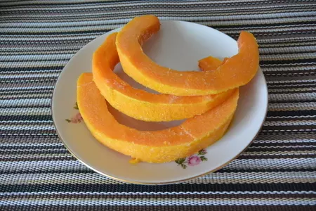 Тыква с корицей и кедровыми орешками: шаг 1