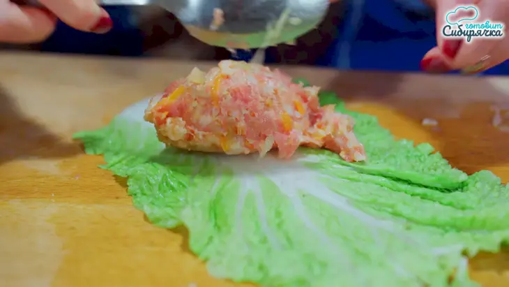 Голубцы из пекинской капусты с мясным фаршем и овощами: шаг 6