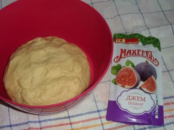 Сочни с творогом и джемом «махеевъ» «кусочки лета»: шаг 5