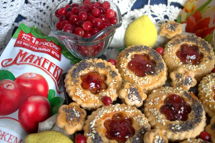 Песочное печенье с клюквенным джемом «махеевъ» «кусочки лета»: шаг 9