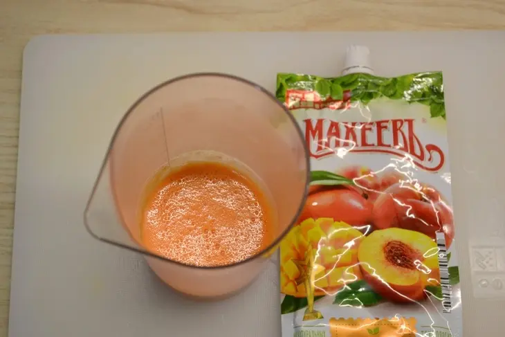 Муссовые пирожные с джемом «махеевъ» «кусочки лета»: шаг 6
