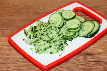Салат с беконом и овощами "елочка": шаг 1
