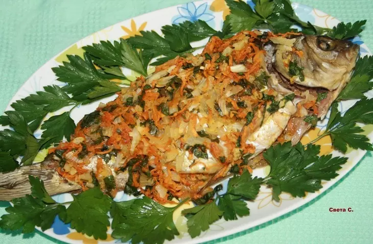 Карась с овощами в микроволновке: шаг 5