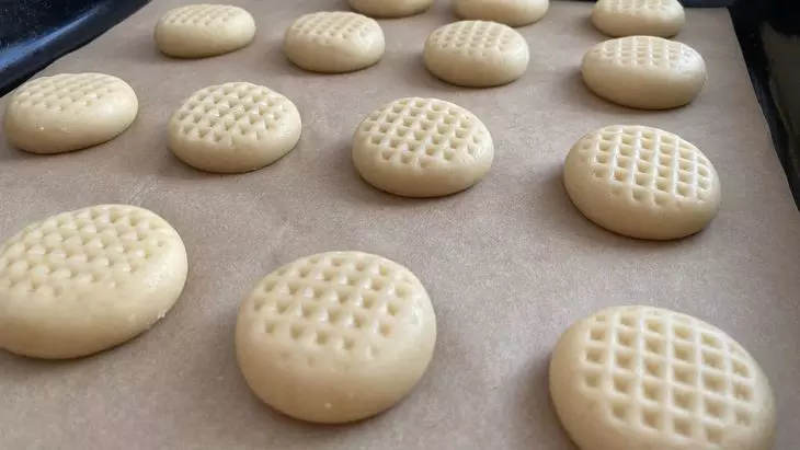 Медовое печенье к чаю: шаг 1