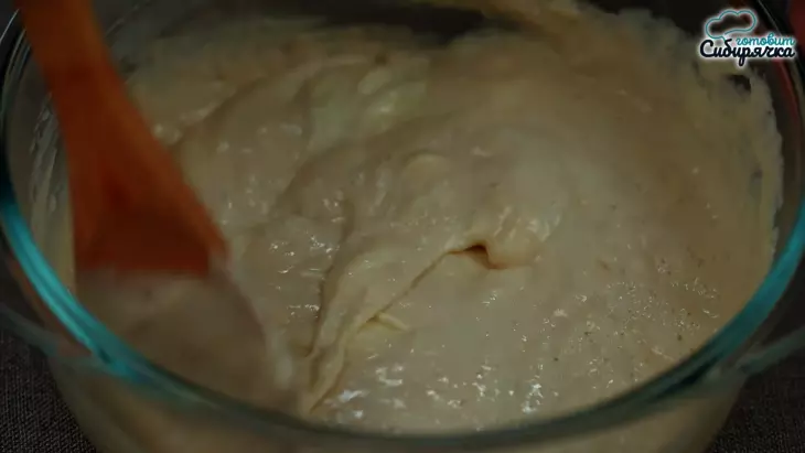 Творожные булочки на дрожжах,  с сочной начинкой: шаг 3