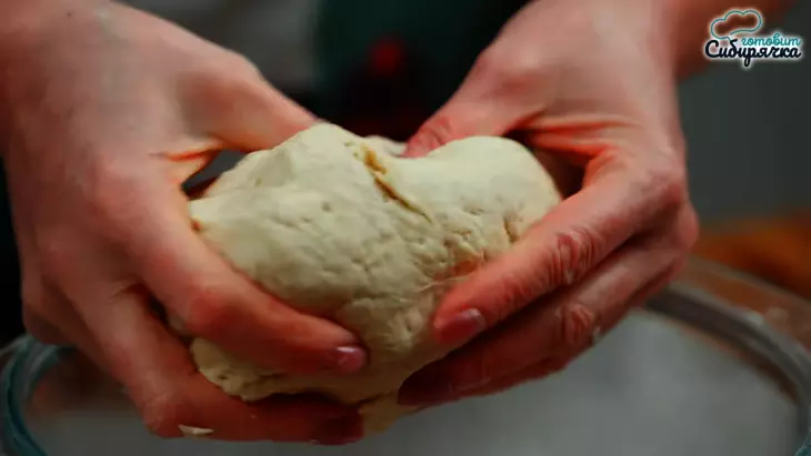 Домашняя пицца с говяжьим фаршем и сыром в духовке: шаг 2