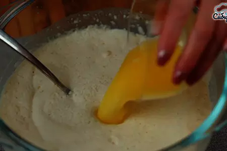Мясной пирог из сдобного дрожжевого теста в духовке: шаг 2