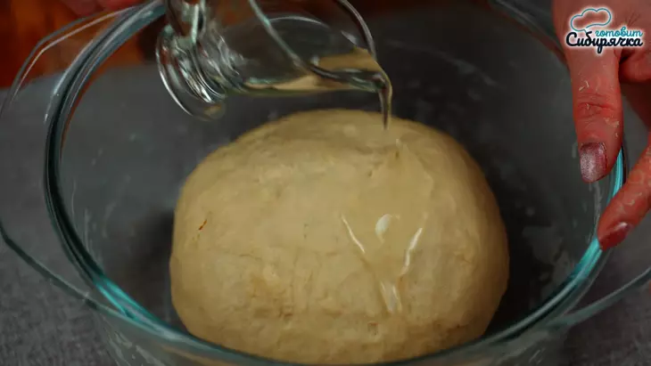 Сдобные булочки с джемом и штрейзельной посыпкой: шаг 3