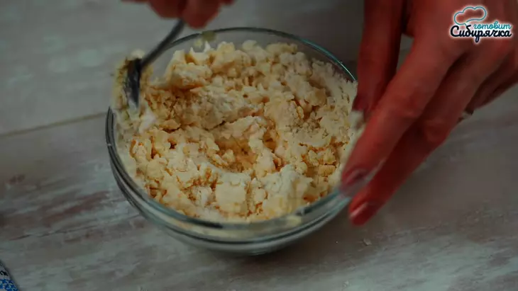 Сдобные булочки с джемом и штрейзельной посыпкой: шаг 6
