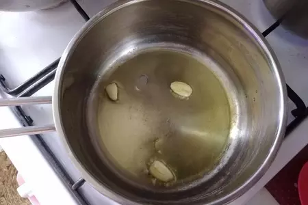 Конкильони фаршированные колбасными изделиями: шаг 1
