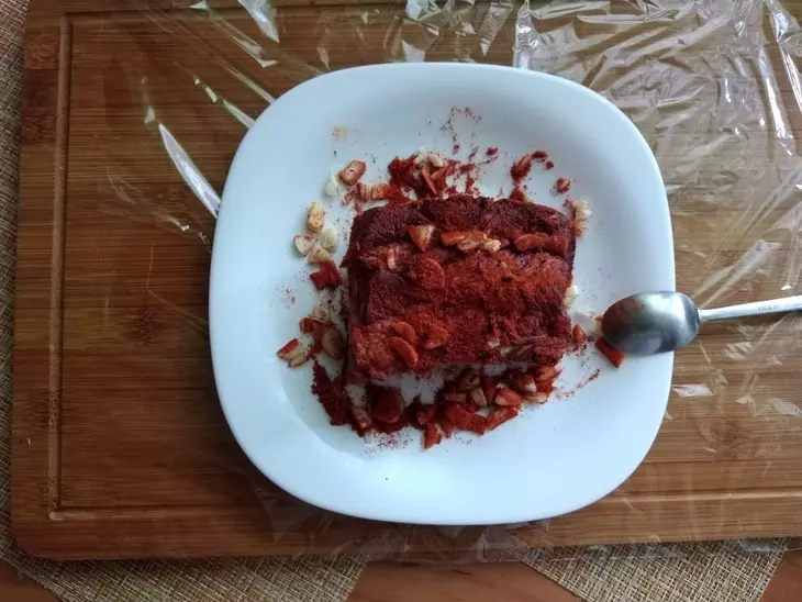 Закусочное сало в луковой шелухе: шаг 9