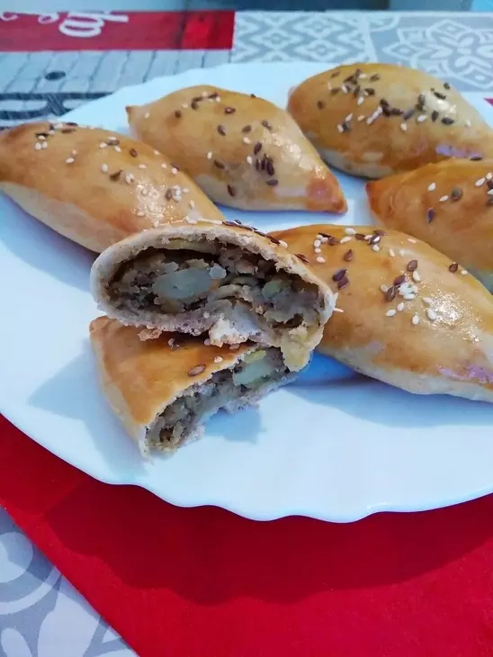 Пирожки с печенью и картофелем: шаг 5