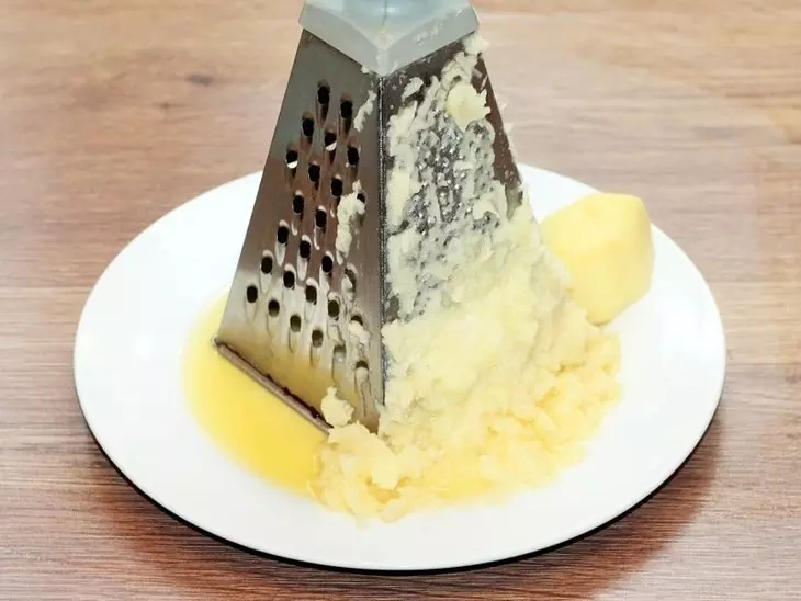 Картофельные блины с беконом и луком#масленица2021: шаг 2
