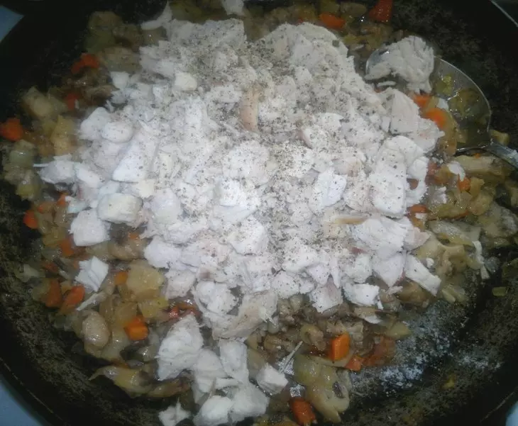 Блинные узелки с курицей и грибами #масленица2021: шаг 11