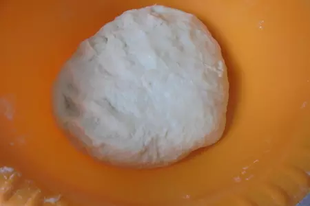 Слоеные булочки с творогом и зеленью: шаг 2