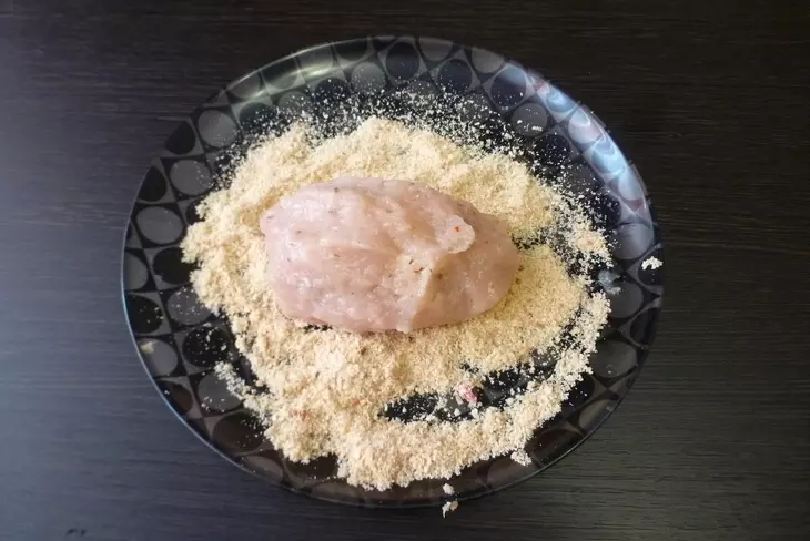 Зразы из индейки с луком и яйцом: шаг 5