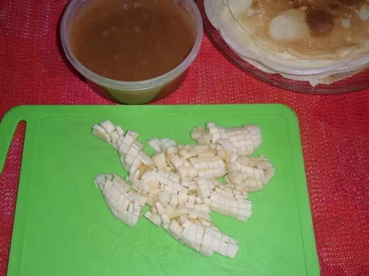 Молочные блинчики с бананом и карамелью #масленица2021: шаг 11