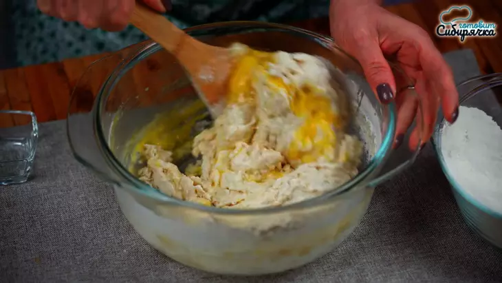 Вареники с начинкой из мясного фарша с капустой: шаг 3