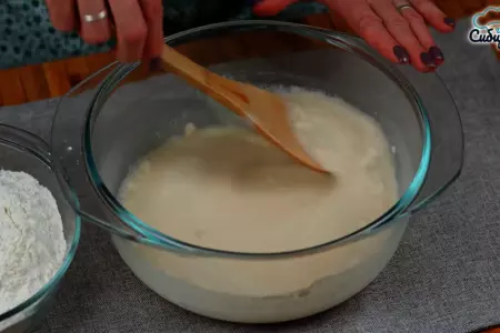 Постный пирог с яблоками на дрожжах: шаг 1