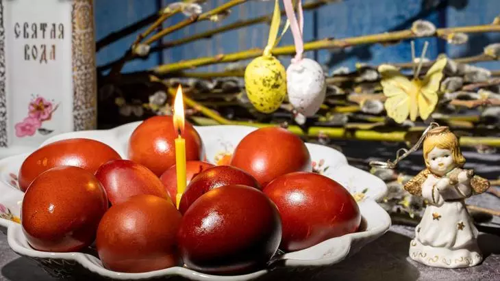 Пасхальные куриные яйца крашенные в луковой шелухе: шаг 9