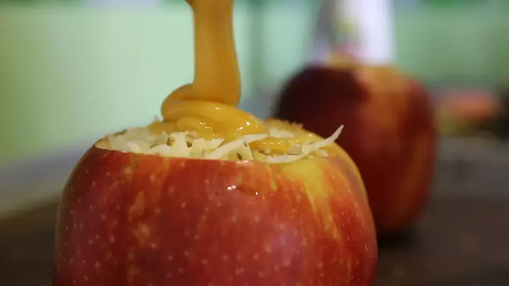 Цыплята корнишоны запеченные с яблоками: шаг 8