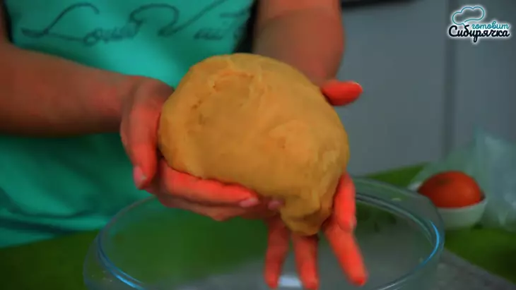 Пирожки с начинкой из картофеля с мясным фаршем: шаг 4