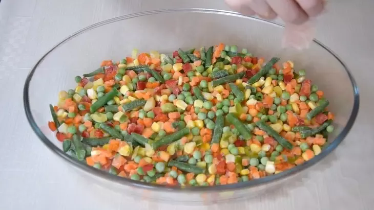 Сочная, нежная куриная запеканка с овощами - ленивый ужин для всей семьи: шаг 6