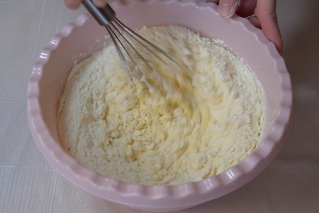 Ленивые пирожки-оладьи с зеленым луком и яйцом: шаг 6