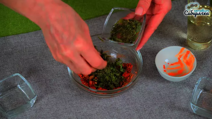 Запечённый картофель с приправами по-деревенски: шаг 2