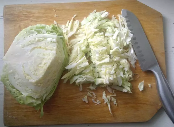 Щи с молодой капустой, кабачком и помидорами #литкухня #кулинар: шаг 6