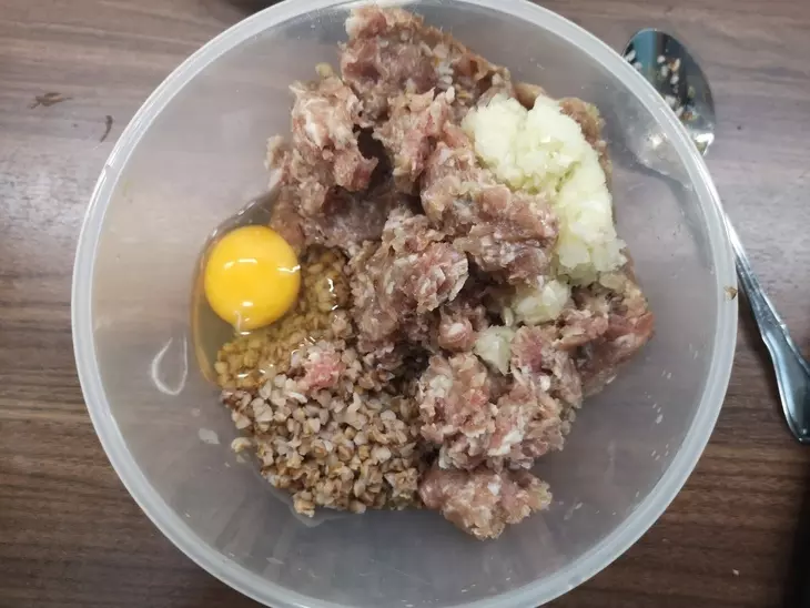 Летние щи с тефтелями-гречаниками  #литкухня  #кулинар: шаг 1