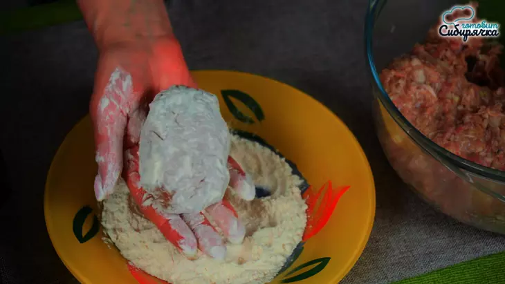 Котлеты из мясного фарша по-домашнему: шаг 6