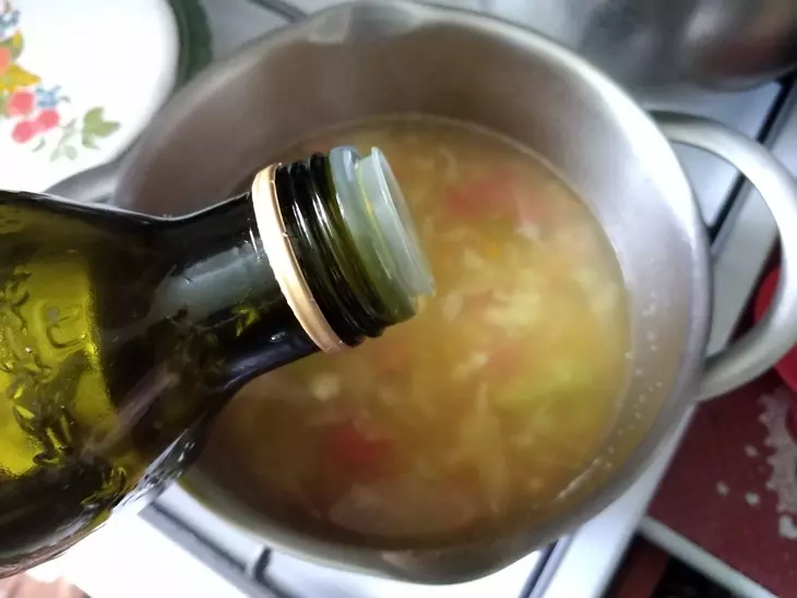 Лёгкие диетические щи на курином бульоне #литкухня #кулинар: шаг 9