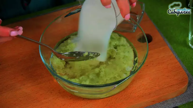 Острая закуска из помидоров с чесночным соусом: шаг 4