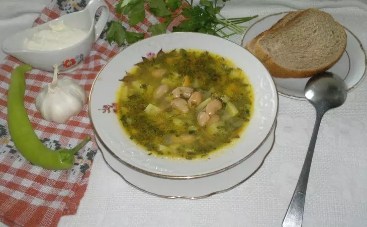 Зелёные щи с фасолью #литкухня #кулинар: шаг 13