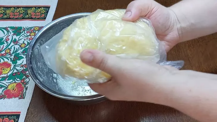 Ароматное апельсиновое печенье с шоколадной начинкой: шаг 4