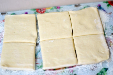 Сырная закуска из слоеного теста: шаг 2