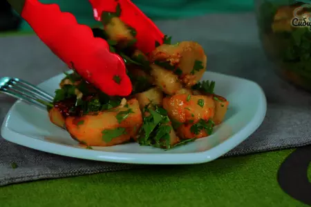 Закусочный салат из жареных баклажанных кубиков: шаг 7