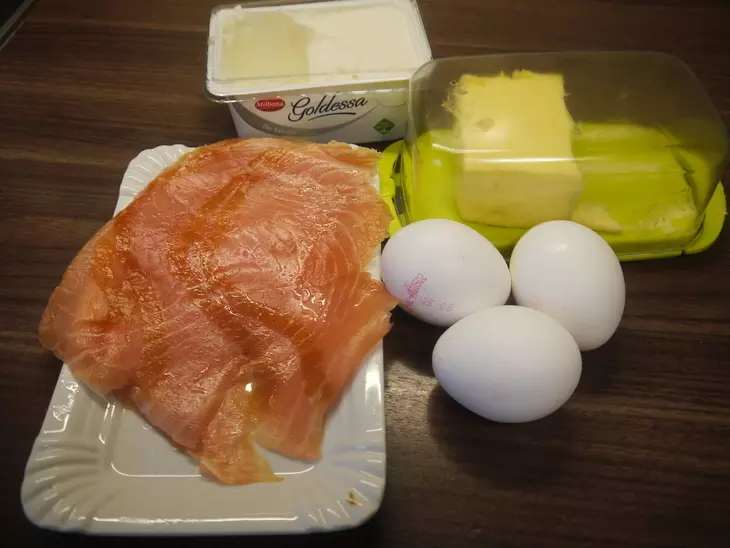 Спред из семги (намазка для бутербродов): шаг 1
