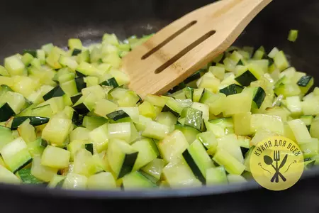 Кукурузные блины с начинкой из кабачков: шаг 3