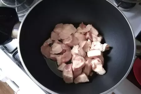 Свиная поджарка с яблоком: шаг 4