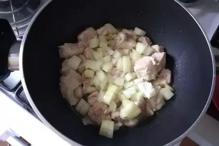 Свиная поджарка с яблоком: шаг 5