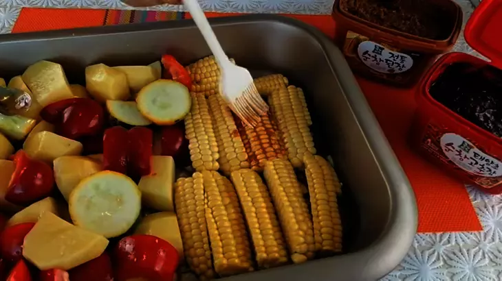 Крылья с овощами в духовке: шаг 5