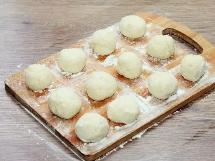 Вареники с ягодой и соусом #накормишкольника: шаг 12
