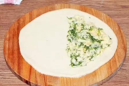 Мягкие лепешки с сыром и укропом #накормишкольника: шаг 11