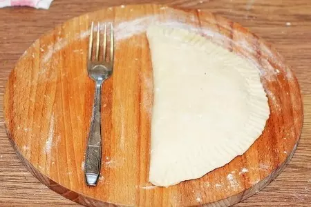 Мягкие лепешки с сыром и укропом #накормишкольника: шаг 12
