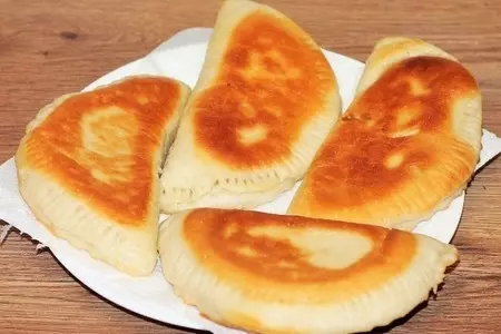 Мягкие лепешки с сыром и укропом #накормишкольника: шаг 15