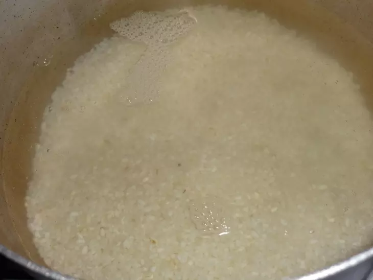 Рисовая каша с яблоками и изюмом#накормишкольника: шаг 2