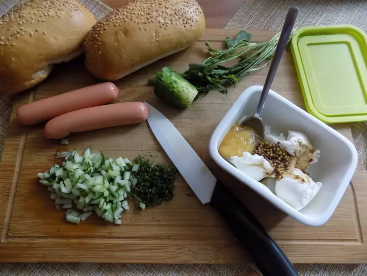 Хот-доги с сырным соусом #накормишкольника: шаг 1