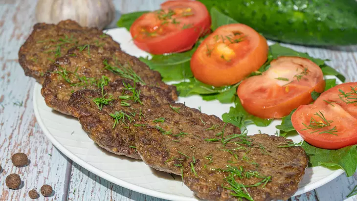 Оладьи из говяжьей печени с луком и рисом: шаг 8